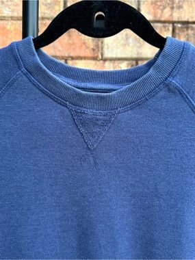 johnnie-O Men's Crewneck Sweatshirt in Navy